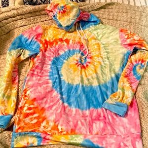 Tie die hoodie